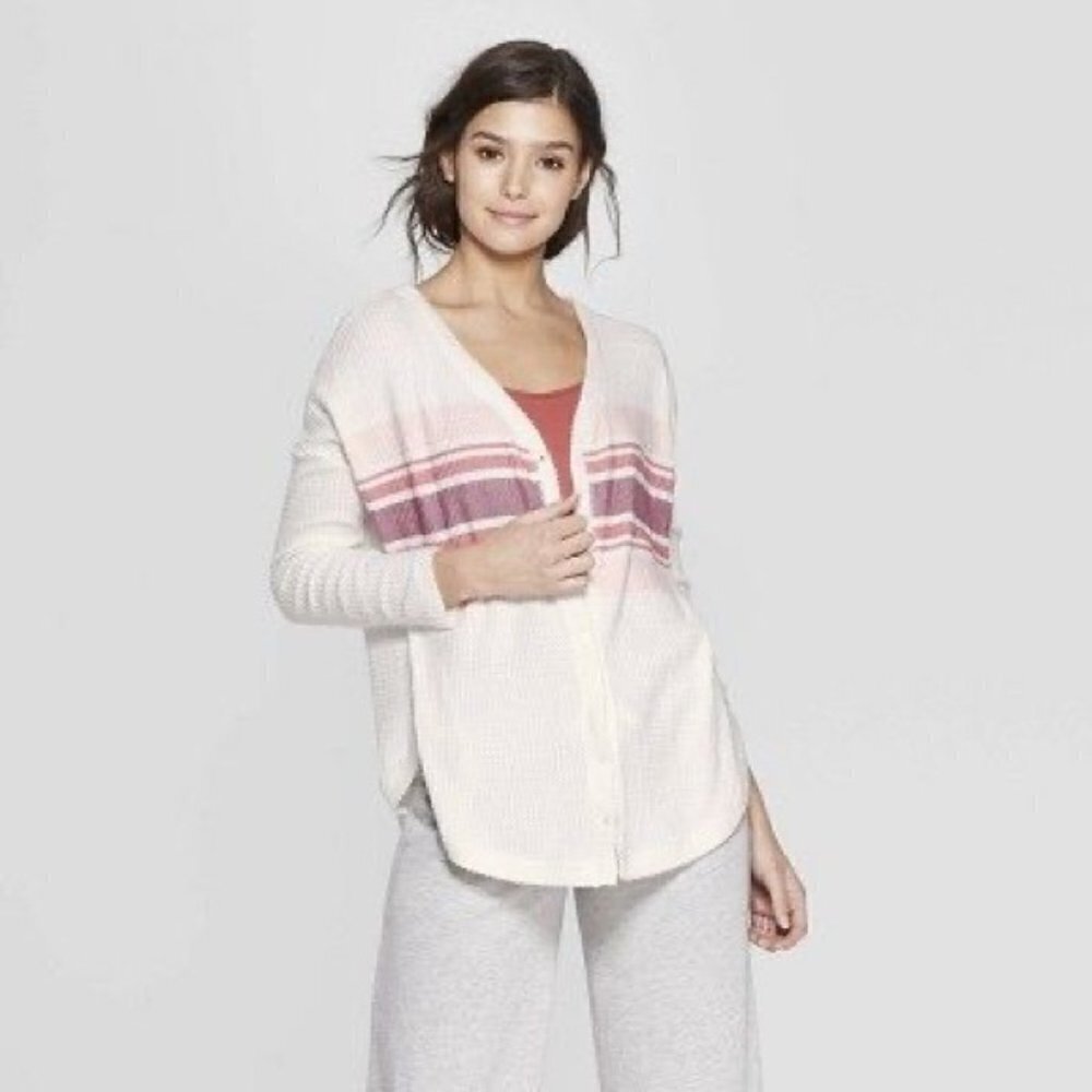Colsie White Thermal Button Front Lounge Top Small